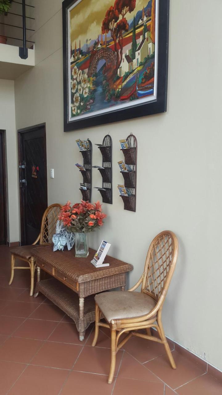 Kleines Nest Bed And Breakfast Walvis Bay Esterno foto